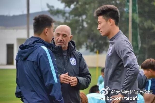 央视新闻报道恒大亚冠夺冠2013,中超联赛亚冠夺冠视频