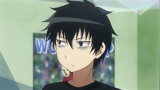 黑眼圈很重的动漫角色,粉毛粉瞳黑眼圈的动漫男角色