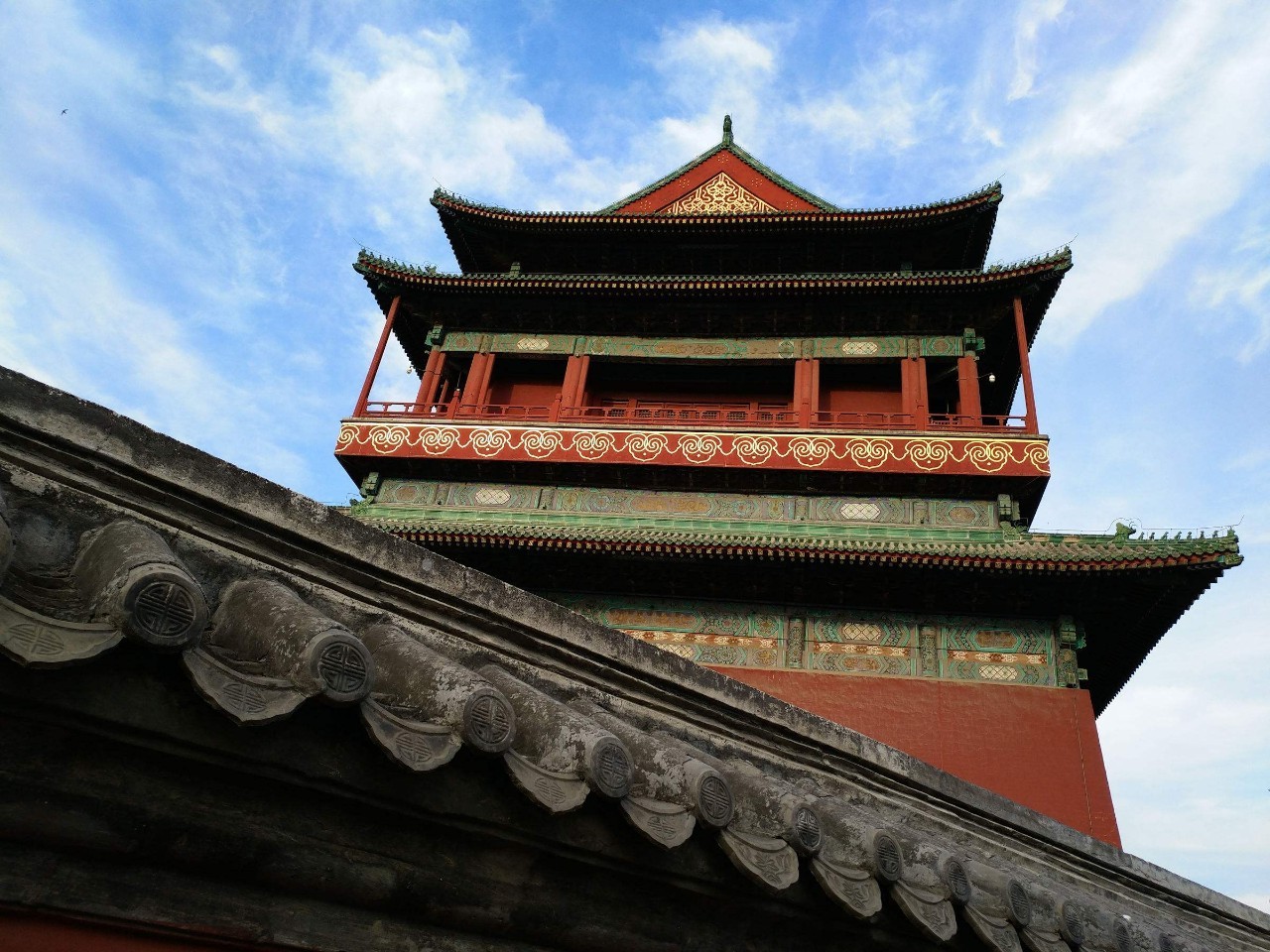 2号线地铁好吃的东西,顺着地铁2号线有哪些好玩的地方