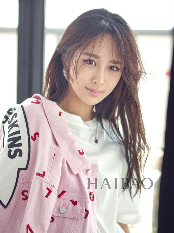 杨紫穿婚纱仙气飘飘照片,杨紫冰雪女王照片