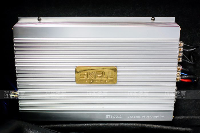 10款锐志改装14款尾灯,零六年的丰田锐志改装