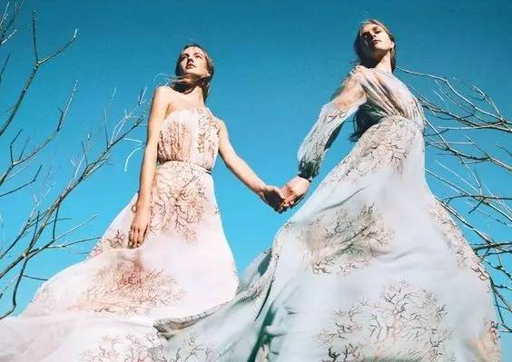 4款不输大牌的平价包包潮爆了,包包推荐小众高级感大牌白色