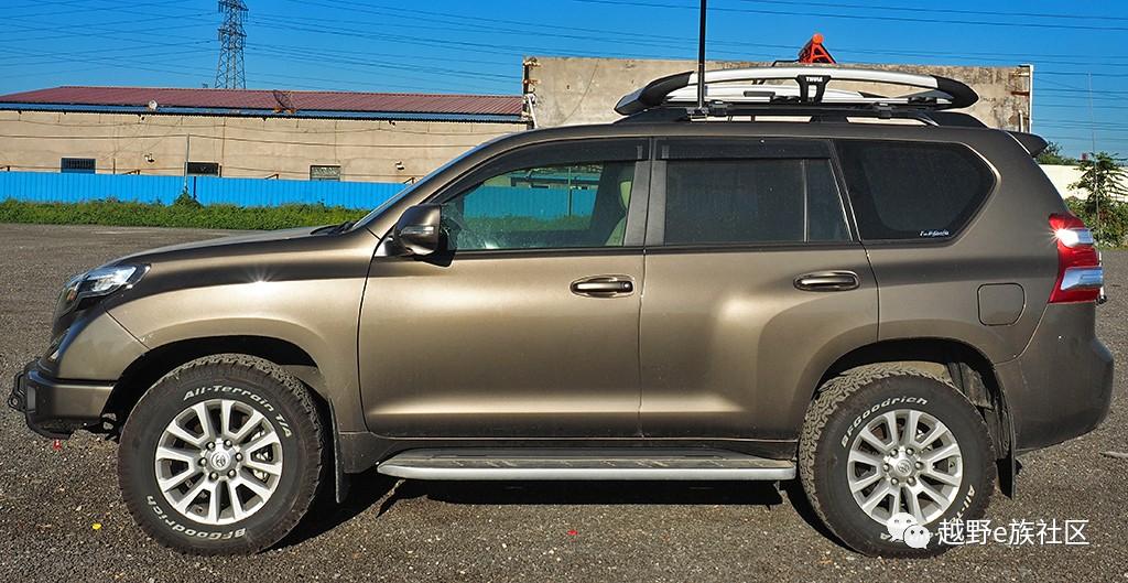 低配新款普拉多内饰改装,2017普拉多2700中东版改装