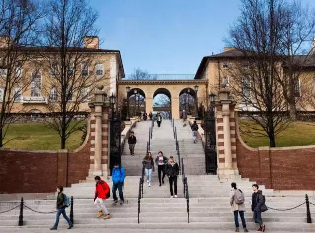 美国学费最贵前十位,美国费用最低的名校