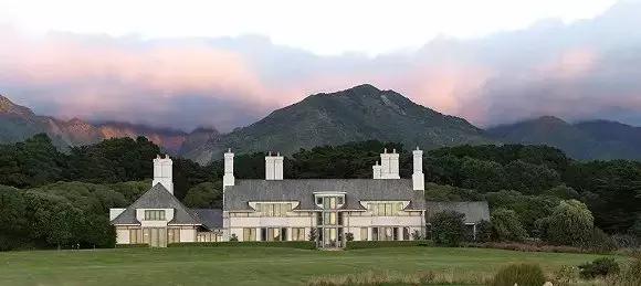 待位64年的王子，花30年将450万㎡荒地打造成世界最美庄园