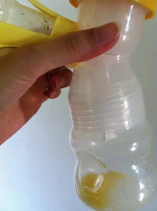 宝宝不能吸奶的喝奶神器,没奶水选什么吸奶器