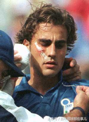 两届世界杯踢丢点球巴乔扼腕痛惜,98年世界杯法国vs意大利点球大战