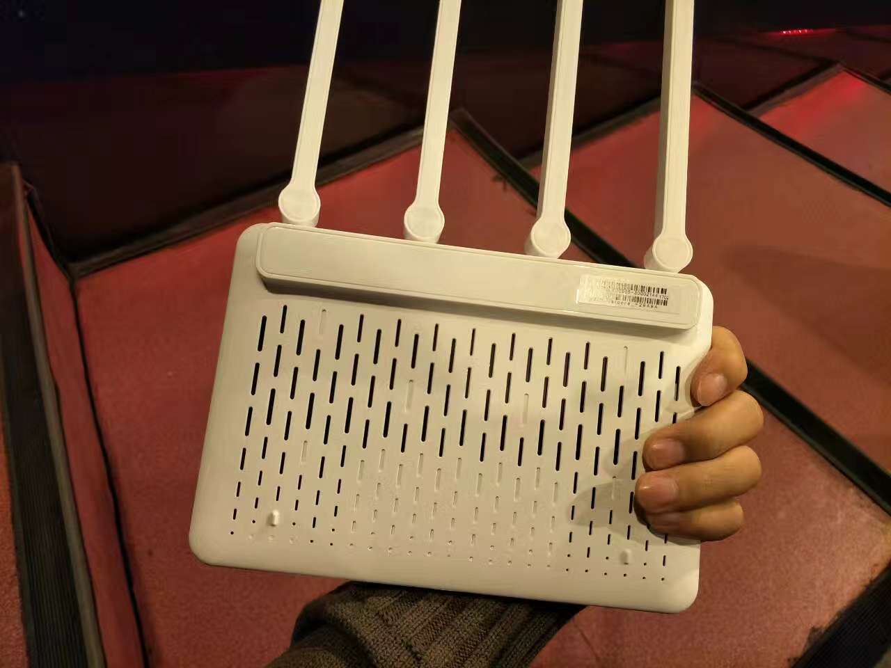 低调伏蛰十余年，磊科如今正式走向前台