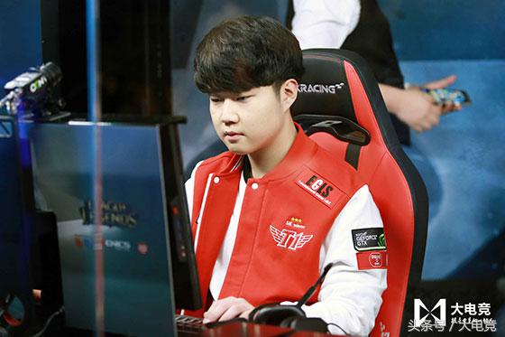 faker绝境一打四拯救t1,faker绝境翻盘妖姬