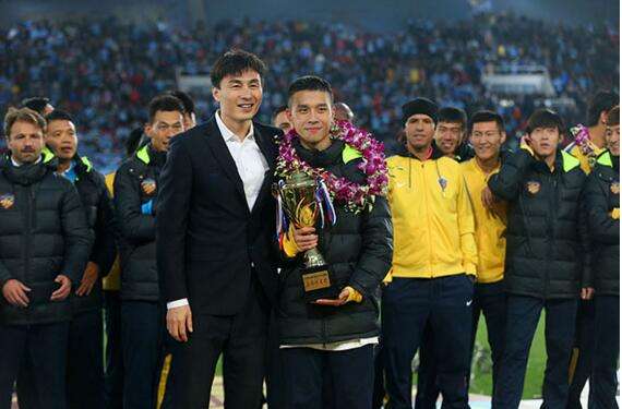 李玮锋大头,李玮峰亚洲杯视频