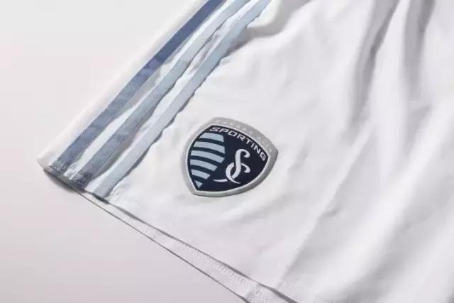 鍫惃鏂煄绔炴妧浜ゆ崲鐞冭。,鍫惃鏂煄閰嬮暱涓诲満鐞冭。