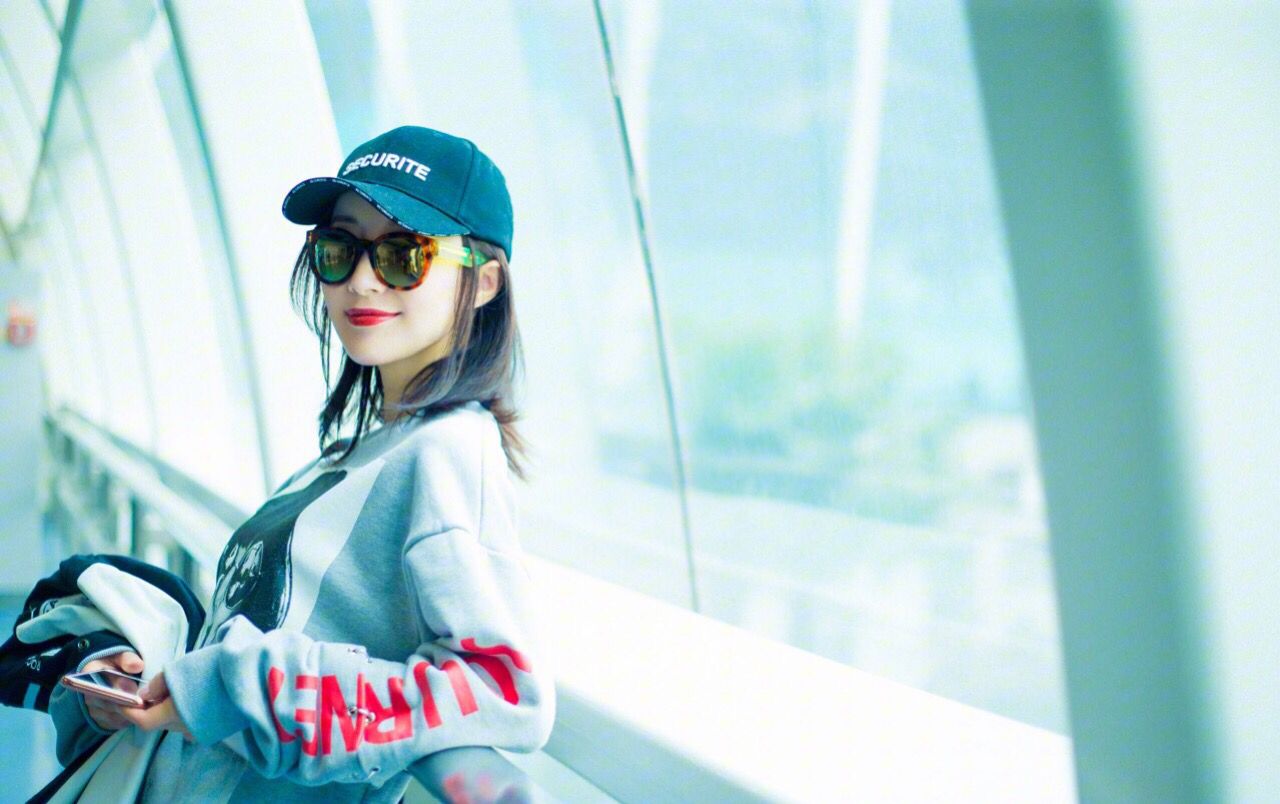 舒畅穿搭风格,舒畅直播学院风穿搭