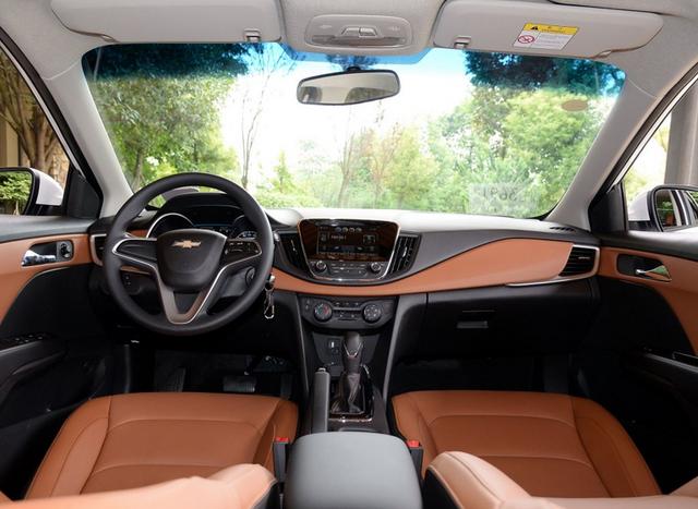 雪佛兰科沃兹年轻人的绝佳选择,后起之秀雪佛兰科沃兹购车首选