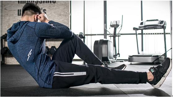 让运动裤变束脚裤,让腿变直的运动裤