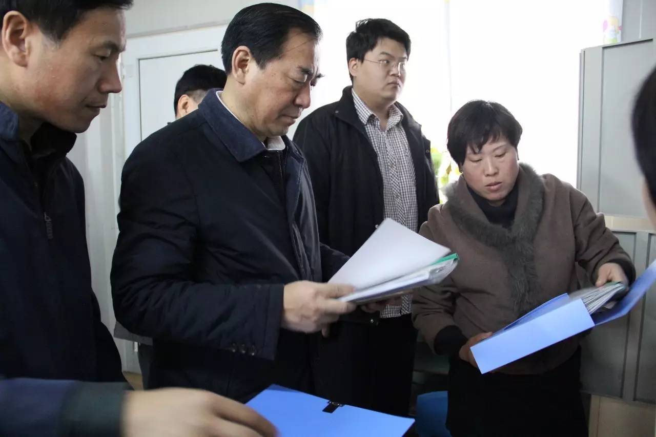 家长走进课堂的幽默开场白,家长进课堂携手共成长活动