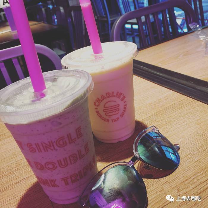 魔都这10家萌宠餐厅酒店，拯救留守在家的喵喵狗狗！咖啡、汉堡、江景……和主子腻在一起！