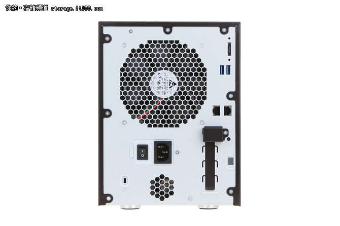 中小企业先看！NETGEARReadyNAS526X评测