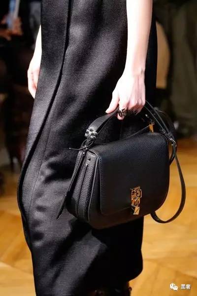 valentino2021秋冬时尚系列,valentino秋冬系列