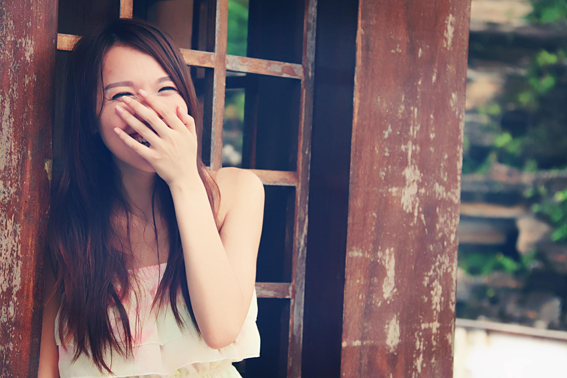 离了婚的女人还纠缠怎么办,结了婚的女性被异性缠着怎么办