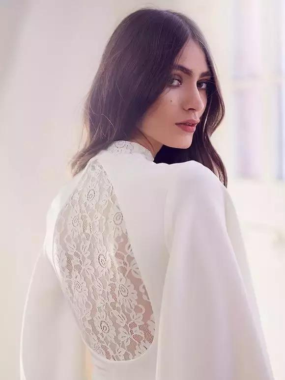 给我一场率性浪漫的婚礼，那些平价但是美丽的婚纱