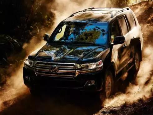 买什么越野车才好动力又强,究竟越野车好还是轿车好