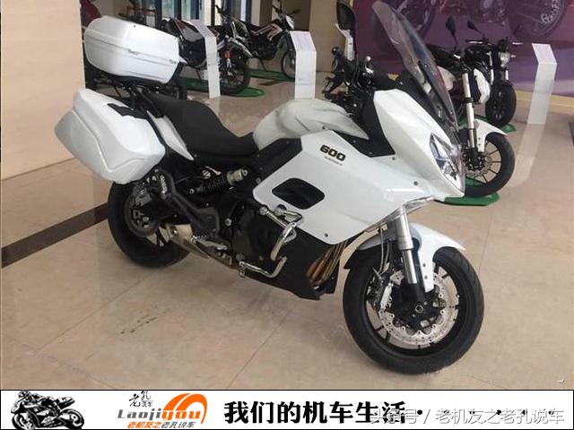 贝纳利黄巡600和春风国宾650哪个好,春风国宾650tr-g和贝纳利黄巡600