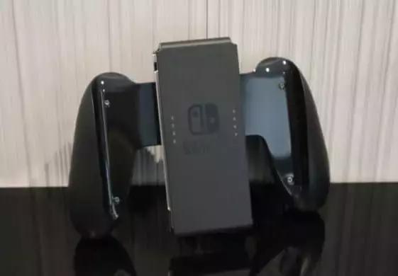 任天堂switch开箱鲤鱼解说,switch堡垒之夜限定版开箱