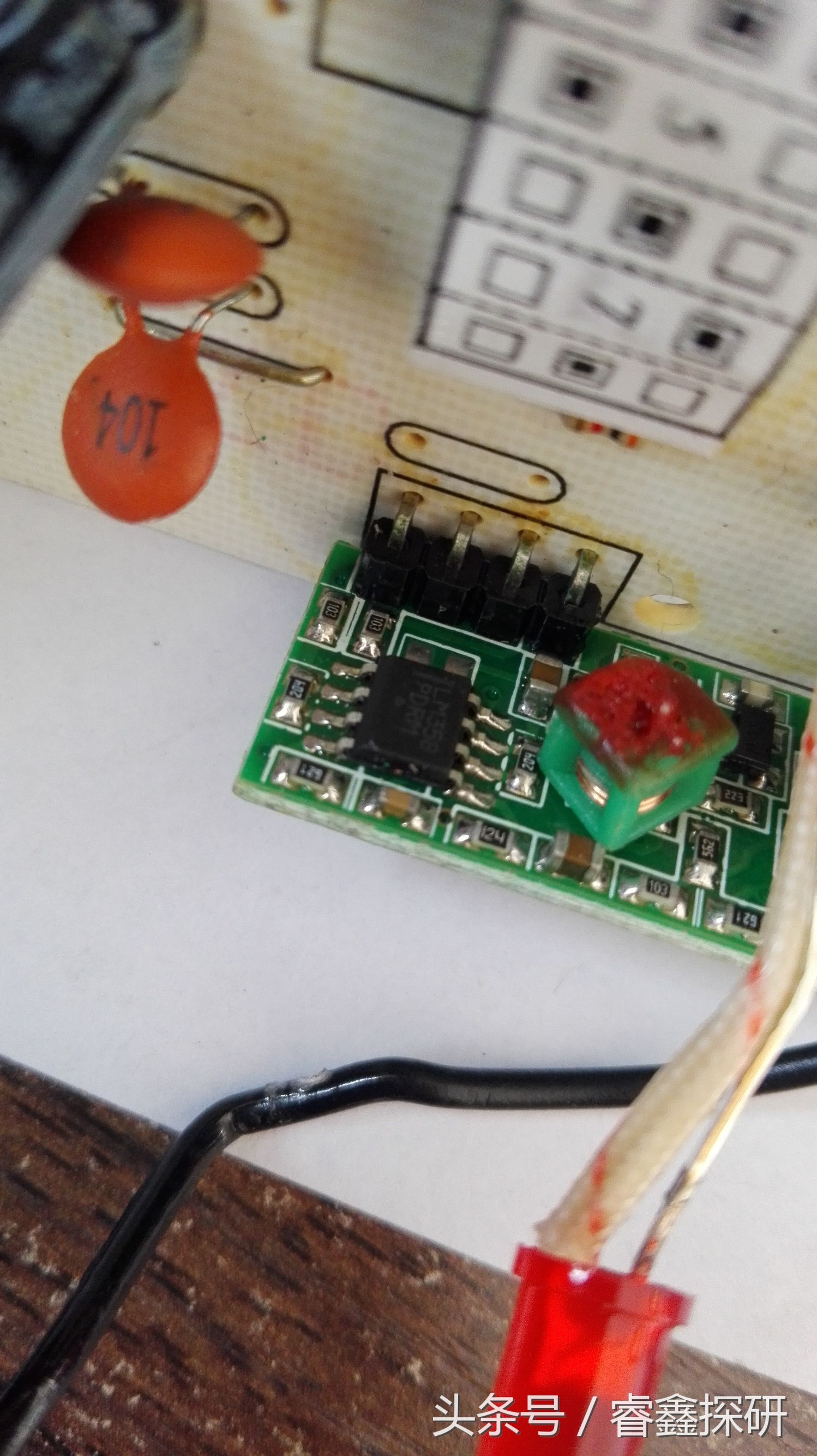 电动卷门遥控器最多配多少个,电动卷闸门遥控器怎么对码