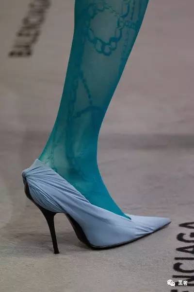 valentino2021秋冬时尚系列,valentino秋冬系列