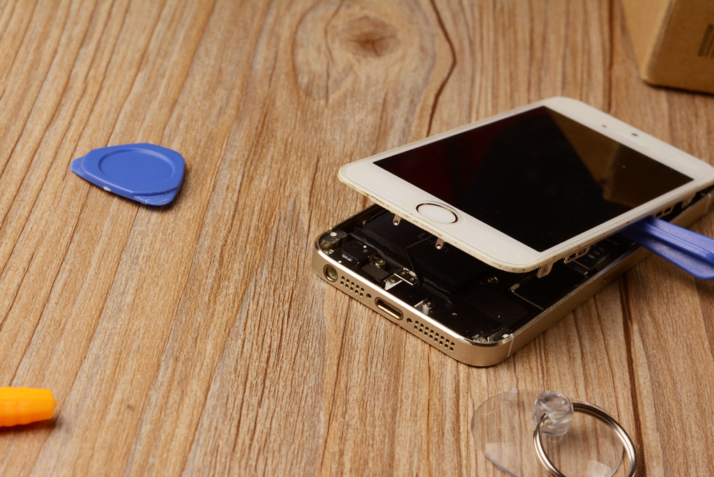 iphone5s电池更换详细教程,iphone5s怎么自己换电池