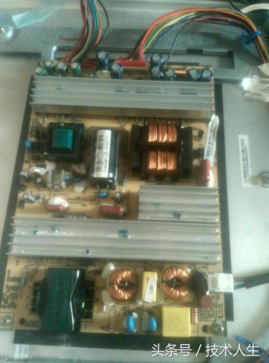 长虹50寸开机指示灯熄灭黑屏不亮,长虹电视机开机指示灯闪烁后熄灭