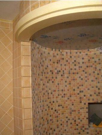 20年老师傅砖砌淋浴房,传业主群都火了,大家纷纷上门看!