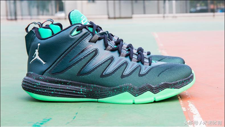 篮球后卫实战鞋,轻的篮球后卫鞋