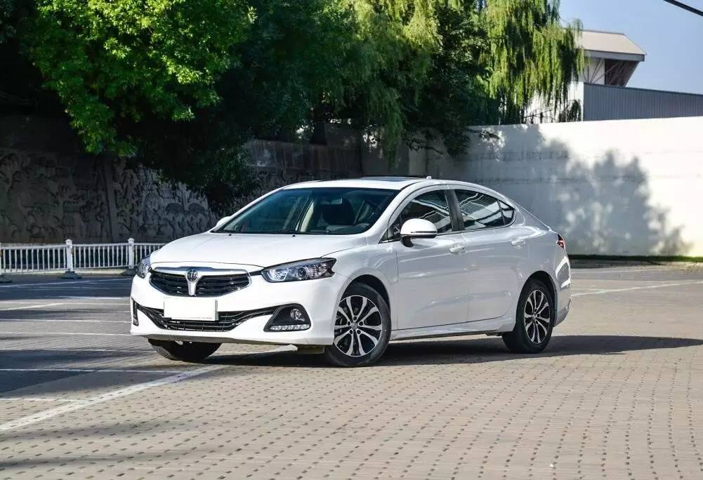 外观内饰逆天不输宝马和路虎,外观堪比越野车