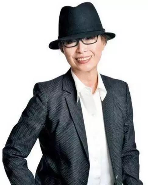 皮肤美容用什么书,女性必备的美容书籍