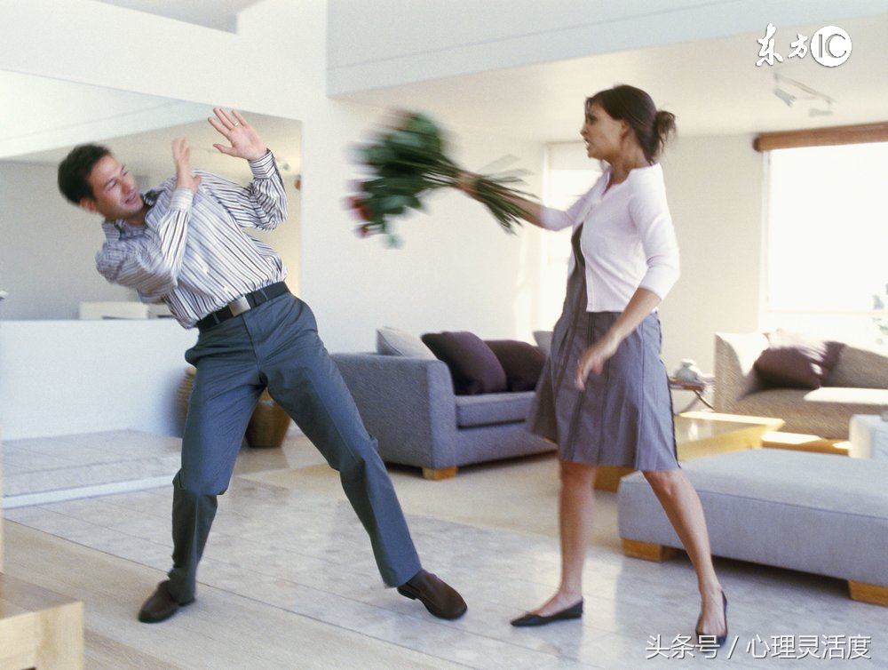 恋人稍不满意就对你发脾气,恋人在一起为什么总是闹脾气