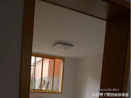 带天井的木头老房子,60平老房子一楼带院子