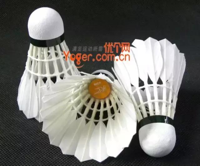 耐打又球感好的羽毛球拍推荐,比较简单而又实用的羽毛球实战