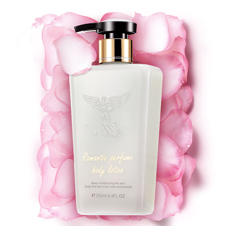 日常如何保养皮肤白嫩细腻,每天给皮肤补水保湿有什么效果