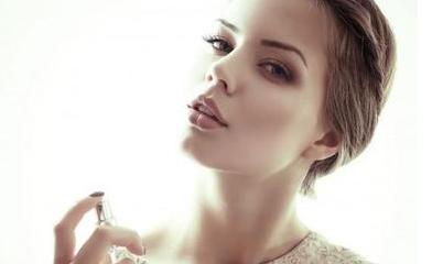 gva水嫩童颜喷雾补水保湿,百雀羚水嫩精纯平衡保湿喷雾