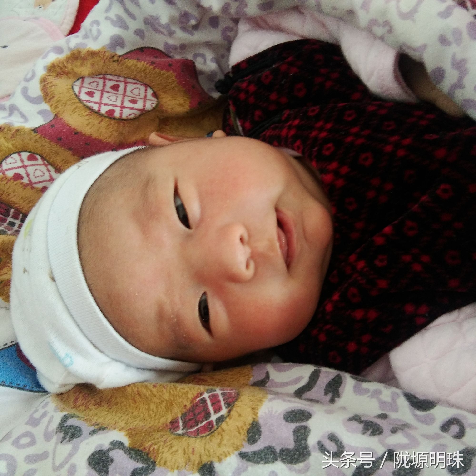 新生儿脸护理注意事项,刚出生的宝宝怎样护理最好