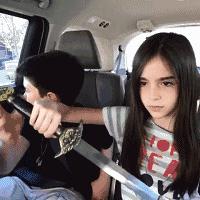 少年，像这样真的就能找到媳妇吗？我也要去买块牌子！