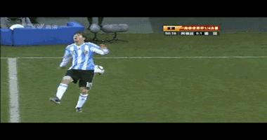 那些足坛精彩瞬间,梅西足球赛场上的搞笑瞬间