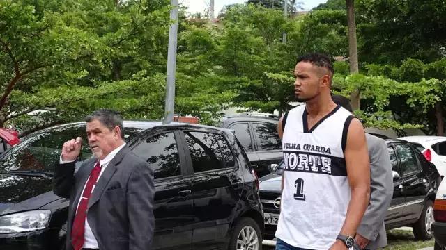 巴西一门将被捕,巴西门将最新消息