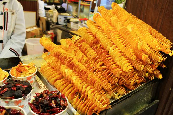 20平米的零食店能挣多少钱,20平米炸串利润