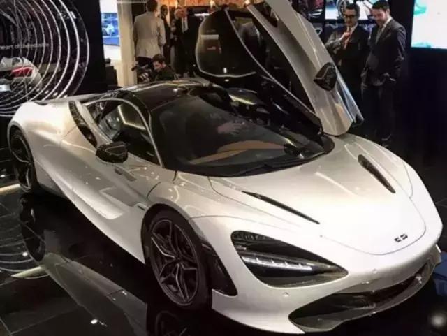 你还记得以前的小轿车吗,比亚迪当年第一款跑车