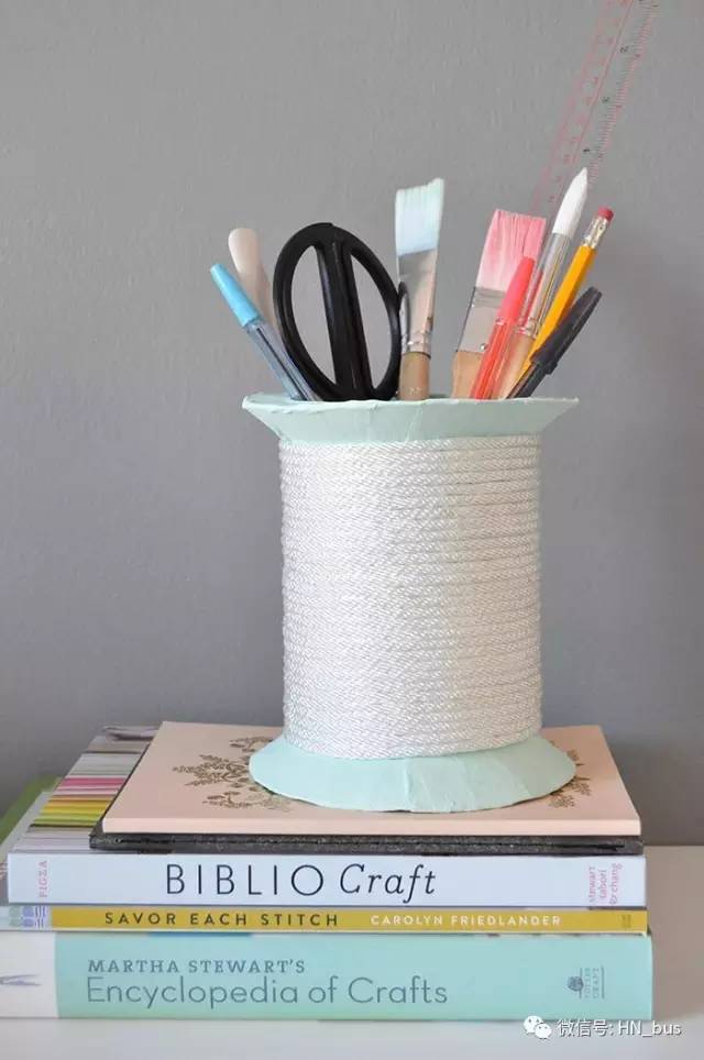 怎么雕一体的笔筒,旺仔牛奶铁罐如何做成笔筒