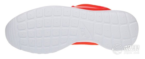 你从不注意的鞋底花纹，却成了乔丹科比封神的“秘密”