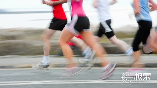 你从不注意的鞋底花纹,却成了乔丹科比封神的“秘密”