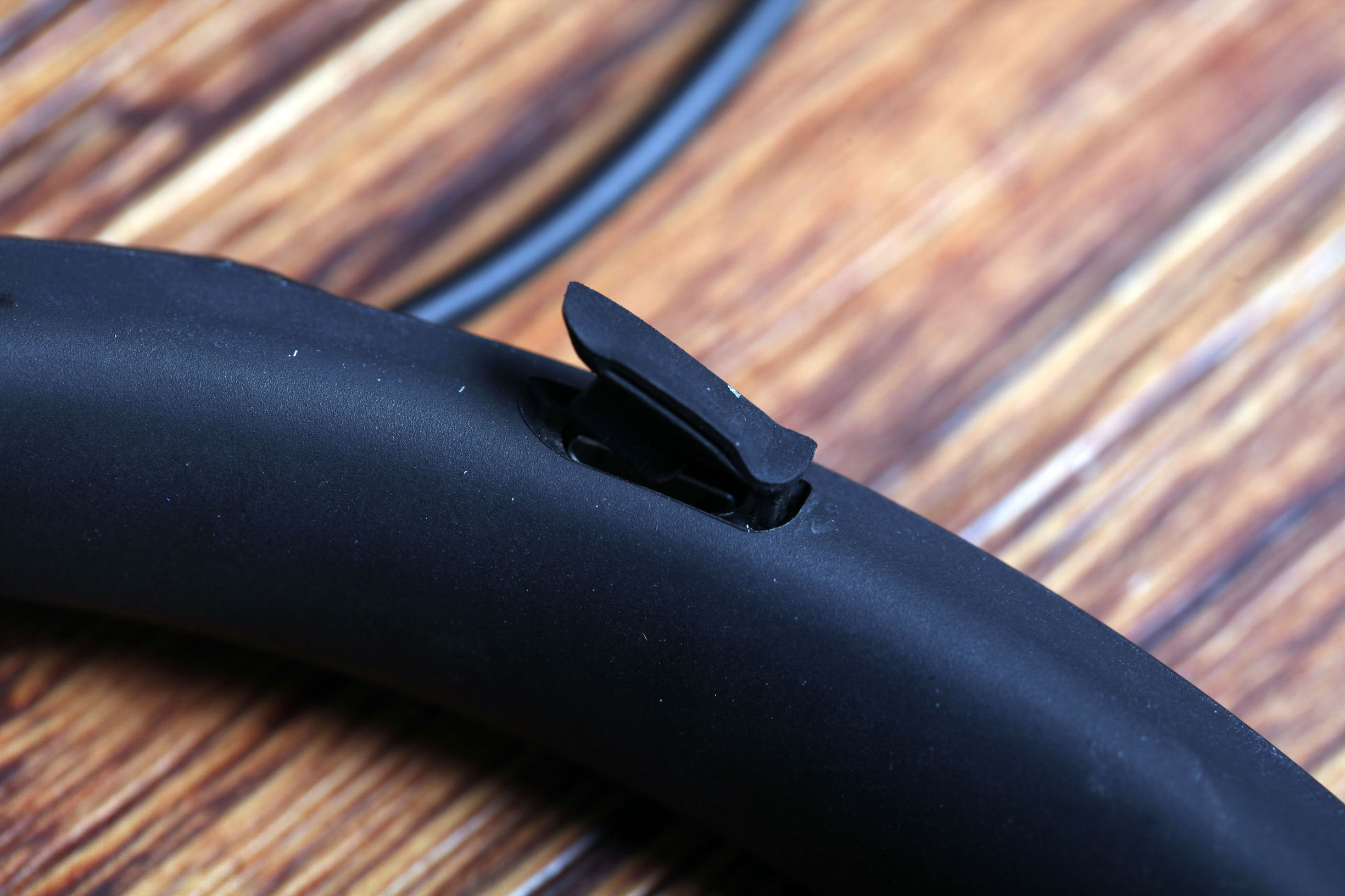 你跟自己的沉浸世界只差这一个耳机了